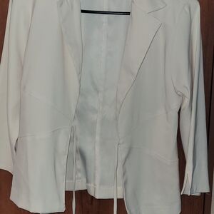 Wrapper Women's Elegant Cream Suit Jacket And Skirt Set